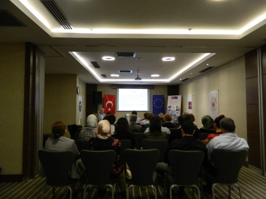 Ankara Özel Huzurevi Yöneticileri Eğitim Sunumu